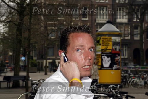 Amsterdam 26 april 2006
Presentatie nieuwe story door gerard Joling op de pc hooftstraat.
Rob Geus met gsm