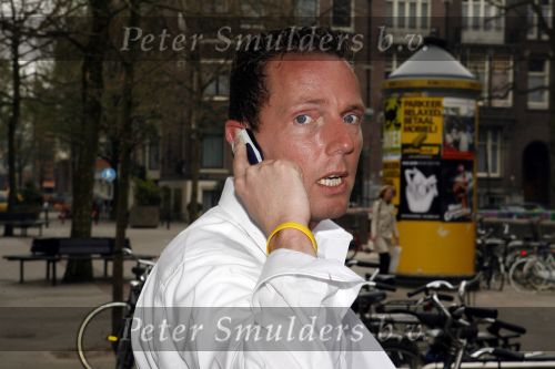 Amsterdam 26 april 2006
Presentatie nieuwe story door gerard Joling op de pc hooftstraat.
Rob Geus met gsm