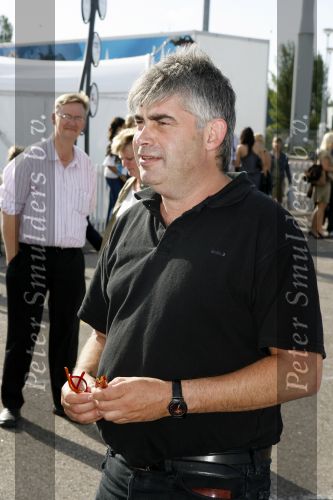 Amsterdam 14 juli 2006
Premiere Cirque du Soleil Alegria.
Rob Oudkerk met een vriendin