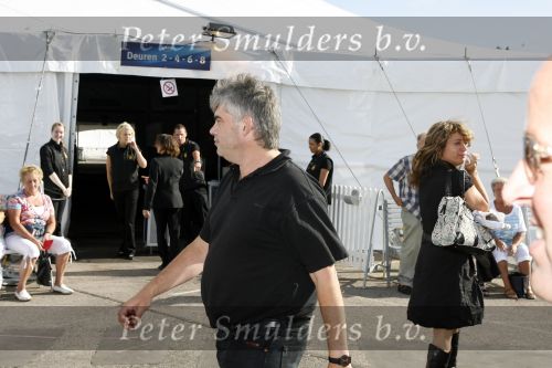 Amsterdam 14 juli 2006
Premiere Cirque du Soleil Alegria.
Rob Oudkerk met een vriendin