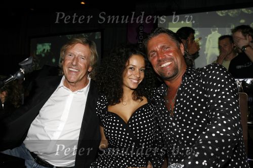 Rotterdam 28 juni 2006
Miss femmefone in de Jackie in rotterdam. John de wolf en Fajah Lourens Rob Peetoom
PeterSmulders bv