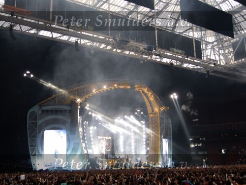 Amsterdam 22 juni 2006
Robbie Williams optreden in de arena.
het podium
Peter Smulders bv