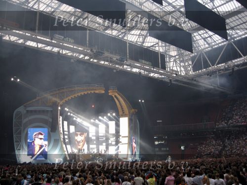 Amsterdam 22 juni 2006
Robbie Williams optreden in de arena.
het podium
Peter Smulders bv