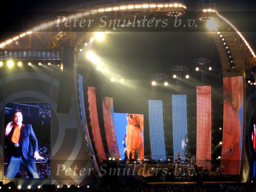 Amsterdam 22 juni 2006
Robbie Williams optreden in de arena.
het podium
Peter Smulders bv