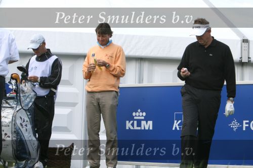 Zandvoort, 10 Augustus 2006
Dutch KLM Open Golf 2006 Kennemer golfclub
Robert Jan Derksen samen met Colin Montgomerie