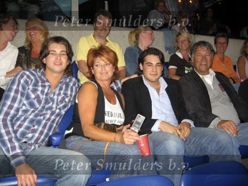 Amsterdam 22 juni 2006
Robbie Williams optreden in de arena.
Ron Brandsteder met Yvonne Rick en ....
Peter Smulders bv