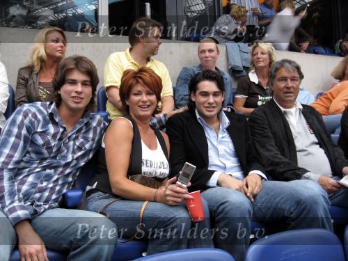Amsterdam 22 juni 2006
Robbie Williams optreden in de arena.
Ron Brandsteder met Yvonne Rick en ....
Peter Smulders bv