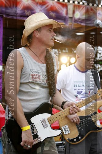 Bloemendaag 22 juli 2006
Optreden Hudson 5 met als zanger Chris Zegers bij Woodstock.
Ron Tetteroo