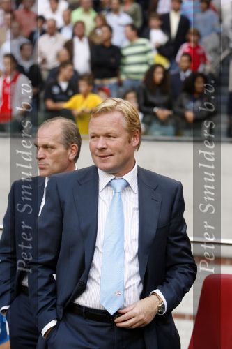 Amsterdam 13 augustus 2006
AJAX-PSV 3-1 om de Johan Cruyffschaal in de arena.
Ronald Koeman en Jan Wouters
Peter Smulders bv