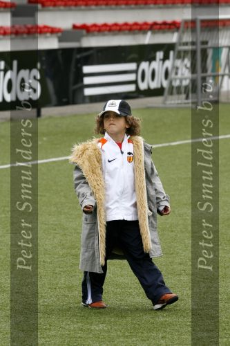 Amsterdam 2 juni 2006
Justin Kluivert op training bij de ajax jeugd. Justin is gescout door AJAX. Papa Patrick en moeder Angela waren natuurlijk bij de eerste training. Ruben Kluivert
Peter Smulders bv