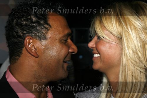 Amsterdam 19 mei 2006
Presentatie blad Gullit in vak zuid.
Ruud met Estelle