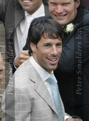 Amsterdam 20 mei 2006
Edwin v d Sar en zijn vrouw Annemarie trouwen in Amsterdam.
Ruud v Nistelrooy op de boot