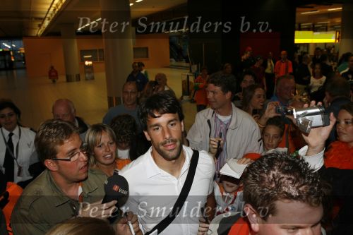 Schiphol 26 juni 2006
Aankomst nederlands elftal na wk.
Ruud v Nistelrooy
Peter Smulders bv