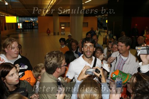 Schiphol 26 juni 2006
Aankomst nederlands elftal na wk.
Ruud v Nistelrooy
Peter Smulders bv