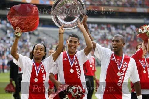 Amsterdam 13 augustus 2006
AJAX-PSV 3-1 om de Johan Cruyffschaal in de arena.
Urby Emanuelson Hedwiges Maduro en Ryan babel
Peter Smulders bv