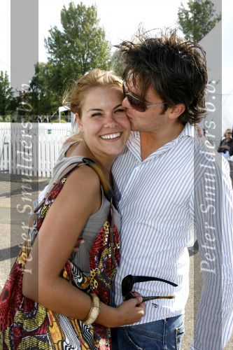 Amsterdam 14 juli 2006
Premiere Cirque du Soleil Alegria.
Sara Bus met vriend