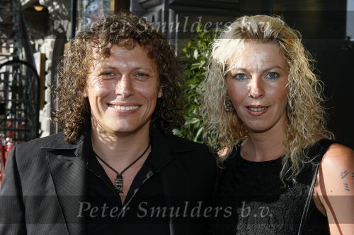 Amsterdam 15 juli 2006
Premiere Rembrandt in Carre.
Sieb v d Ploeg met zijn vriendin