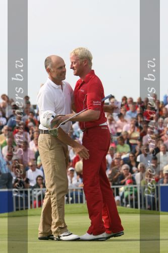 Zandvoort, 13 Augustus 2006 Dutch KLM Open Golf 2006
Kennemer Golfclub
Winnaar Simon Dyson uit Engeland samen met Jean Francois Remesy
