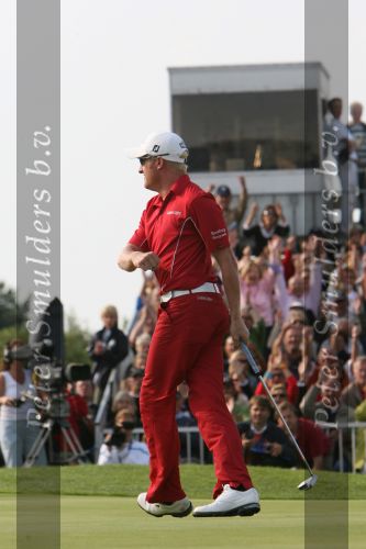 Zandvoort, 13 Augustus 2006 Dutch KLM Open Golf 2006
Kennemer Golfclub
Winnaar Simon Dyson uit Engeland maakt zijn winnende put