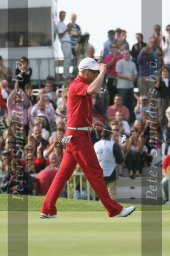 Zandvoort, 13 Augustus 2006 Dutch KLM Open Golf 2006
Kennemer Golfclub
Winnaar Simon Dyson uit Engeland maakt zijn winnende put