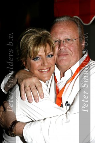 Rotterdam 22 mei 2006
Musicalawards in ahoy.
Simone Kleinsma met Guus Verstraete
Peter Smulders bv