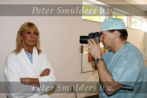 Leusden 8 juni 2006
Sjoukje Smit voor borstvergroting bij kliniek v Raath in Leusden.
Peter Smulders bv