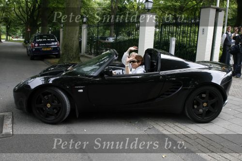 Wassenaar 19 juni 2006
Beau Monde rally met cabrio\'s.
Suze en Suze Mens in Lotus
Peter Smulders bv