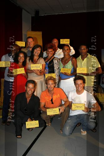 Amsterdam 19 juli 2006
Perspresentatie the Wiz in focus studios.
Danny de Munk Danny Yanga Jamai Looman Jeroen Phaff Jerrel Houtsnee Peter Rijnbeek en Charly Luske Nurlaila Mathilde Santing Marjolein Touw en Sophia Wezer