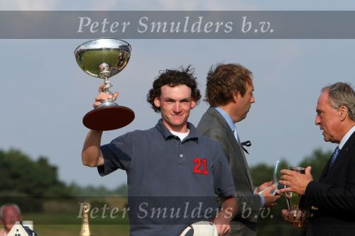 Zandvoort, 13 Augustus 2006
Finaledag Dutch KLM Open golf 2006
Tim Sluiter ( Beste amateur ) met Robbie v Erven Dorens