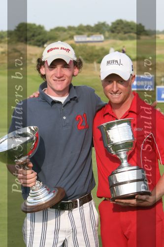 Zandvoort, 13 Augustus 2006
Finaledag Dutch KLM Open golf 2006
Tim Sluiter ( Beste amateur ) met Simon Dyson