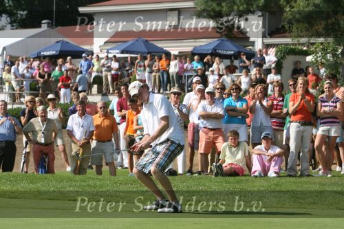 Molenschot, 22 Juli 2006
Golfclub Toxandria, Internationaal Golftoernooi Riverwoods 
Winnaar Tim Sluiter op de green van hole 18 maakt zijn birdieput