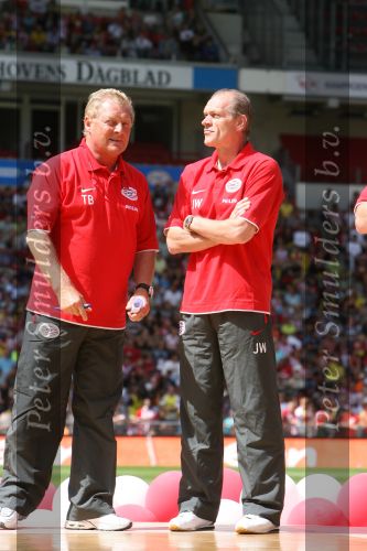 Eindhoven, 31 Juli 2006
Jaarlijkse Open Dag bij PSV met 27.000 toeschouwers
Tonny Bruins Slot samen met Jan Wouters