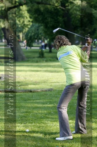Amsterdam 9 juni 2006
Golf in het vondelpark voor Johan Cruyff foundation.
 Valerie Zwikker
Peter Smulders bv