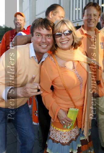 Frankfurt 21 juni 2006
Nederland Argentinie tijdens de WK in duitsland.
Willeke Alberti en Johan Westermeijer