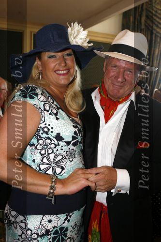 Noordwijk 20 juni 2006
Society lunch in huis ter duin.
Christine v d Horst en Willibrord Frequin
Peter Smulders bv