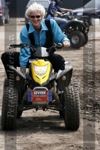 Lichtenvoorde 23 juli 2006
De zwarte cross met diverse BN ers.
Wouter v d Goes
Peter Smulders bv