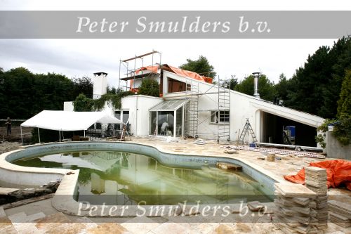 Eemnes 22 augustus 2006
Het huis van het talpa programma de gouden kooi wordt verbouwd.
Peter Smulders bv