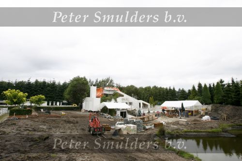 Eemnes 22 augustus 2006
Het huis van het talpa programma de gouden kooi wordt verbouwd.
Peter Smulders bv
