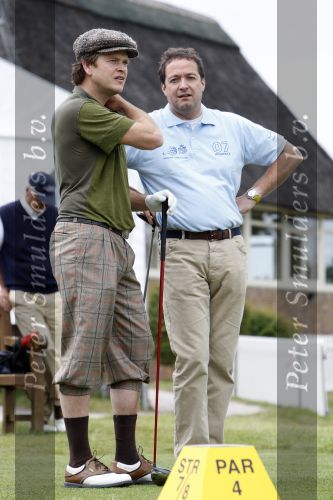 Zandvoort 18 augustus 2007
Beau v Erven Dorens met korte broek en pet golfend  tijdens Charity challenge tijdens KLM open.