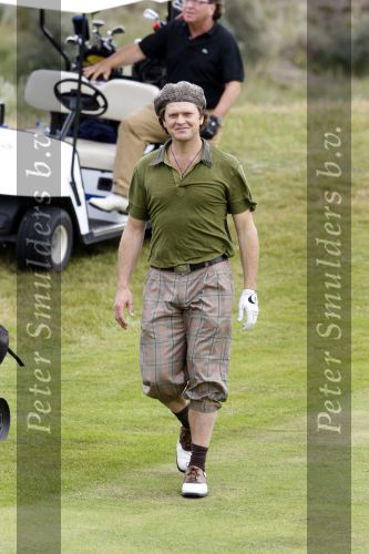 Zandvoort 18 augustus 2007
Beau v Erven Dorens met korte broek en pet golfend  tijdens Charity challenge tijdens KLM open.