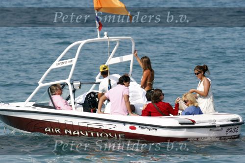 Cannes 4 augustus 2007
Connie Breukhoven met Hans Shanne en Marvin op vakantie in Cannes.
Peter Smulders bv
