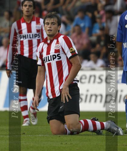 Eindhoven, 25 Augustus 2007 Eerste thuiswedstrijd Seizoen 2007/2008 PSV-NEC, eindstand 5-0
Danko Lazovic goed voor zijn eerste 2 doelpunten in dienst van PSV was moeilijk te stoppen of alleen via overtredingen