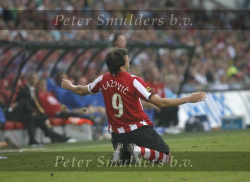 Eindhoven, 25 Augustus 2007 Eerste thuiswedstrijd Seizoen 2007/2008 PSV-NEC, eindstand 5-0
Danko Lazovic goed voor zijn eerste 2 doelpunten in dienst van PSV was moeilijk te stoppen of alleen via overtredingen