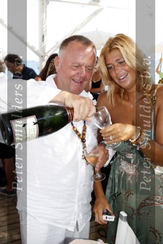 St Tropez 3 augustus 2007
Jan des Bouvrie viert zijn 65 e verjaardag bij Tropezina . Estelle Gullit met Harrie Mens 
Peter Smulders bv
