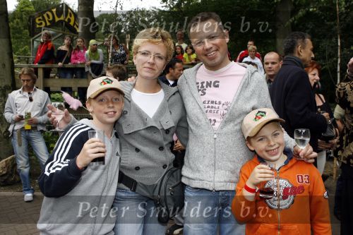 Wassenaar 11 juli 2007
Premiere Sitah in duinrell.Joost Buitenweg met vrouw en kinderen