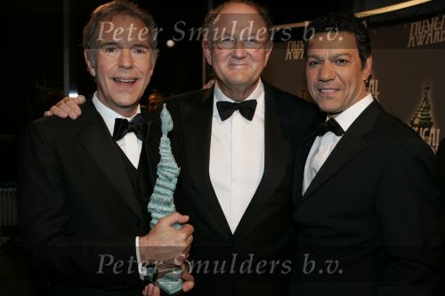 Rotterdam 6 juni 2005
Uitreiking Johnny Kraaykamp Musical awards in nieuwe  luxor.
Jos Brink en Frank Sanders en Joop v d Ende
Peter Smulders bv