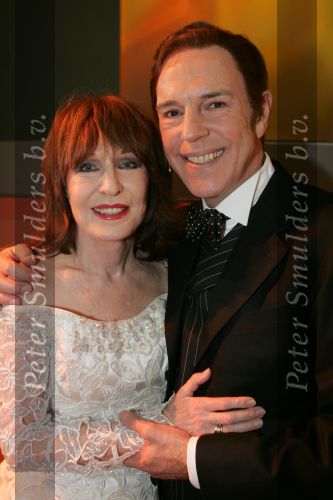 Eindhoven 21 november 2004
Premiere Hello Dolly in schouwburg Eindhoven.
Jos Brink en Liesbeth List