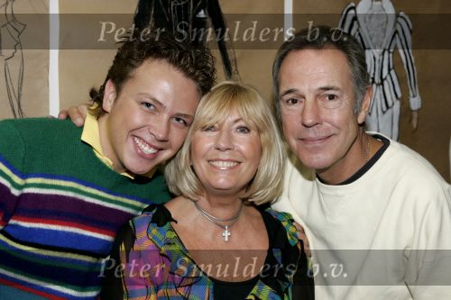 Amsterdam 22 september 2004
Presentatie Hello Dolly . Willeke Alberti Jos Brink en Jamai
Peter Smulders bv