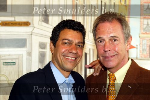 Rotterdam 30 juni 2002

Corry v Gorp 60 jaar surpriseparty
Corry met Jos Brink Frank Sanders Gerard Joling en Lee Towers