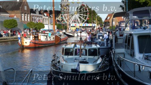 Lemmer, 31 Juli 2007
Lemmer Week Kermis, doortocht van de skutsje zeilboten en andere boten door het centrum voor 2 wedstrijddagen, Haven, Sluis
